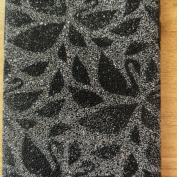 Swarovski 11 Promax phone case - Picture 3 of 3